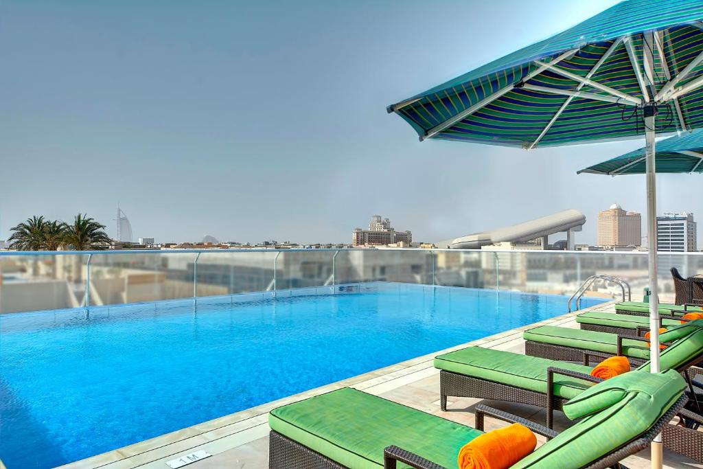 🌴 DUBAI 🔥 OFERTA SPECIALA !!! 🔥 ❇️ Al Khoory Atrium Hotel 4* ✈️ zbor în data de 15.12.23 – 4 nopti